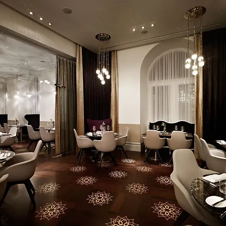 Hotel Sans Souci 5*