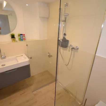 Apartment Schonbrunn Vienna