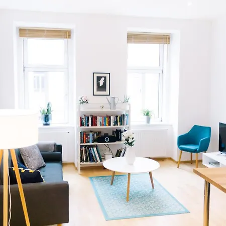 Apartment Bright, And Stylish Vienna
