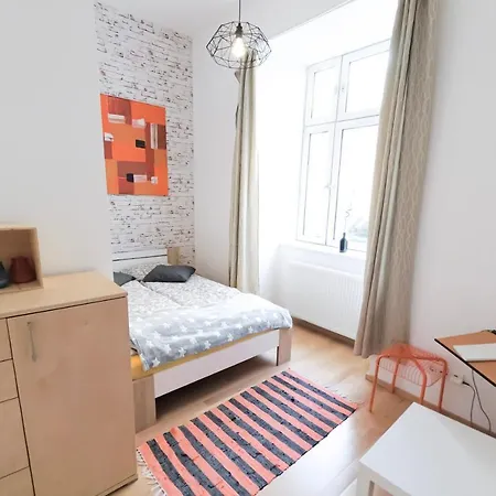 Lights - Meidling Apartment