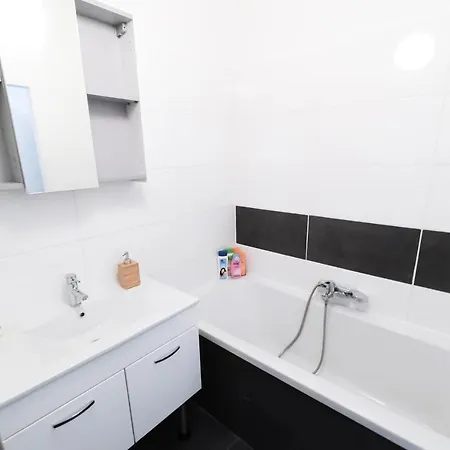 Apartment Lights - Meidling *