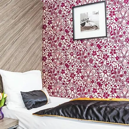 Elaya West Отель 4*