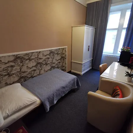 Bajazzo Hotell 3*
