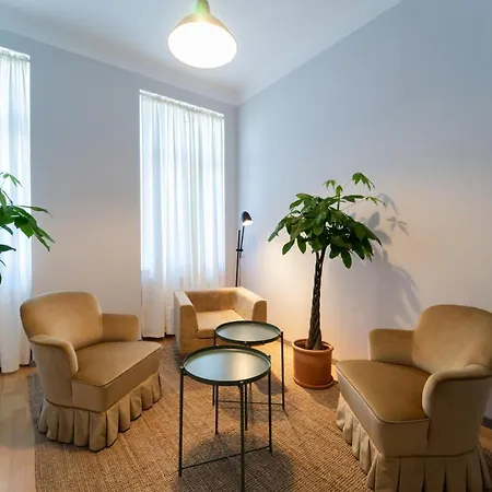 Casa Mama Aparthotel *