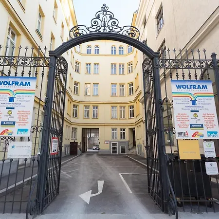 Margareten Long Apartamento *