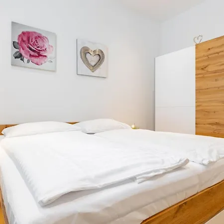 Budget West With Shared Kitchen * Vienna