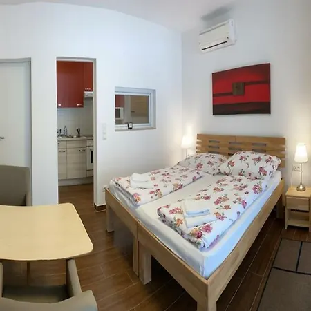 Ajo Garden - Contactless Check-in Apartment Vienna
