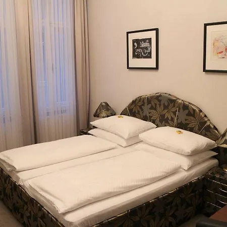 Schweizerhof Hotel Vienna