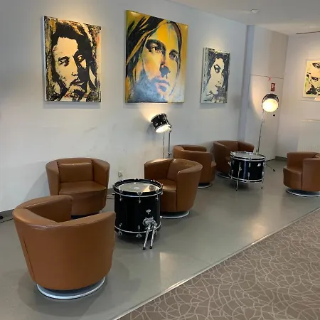 24H-Apartment & Cityhotel Vienna מלון דירות 4*