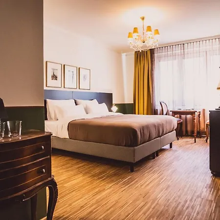 Henri Siebterbezirk Hotel