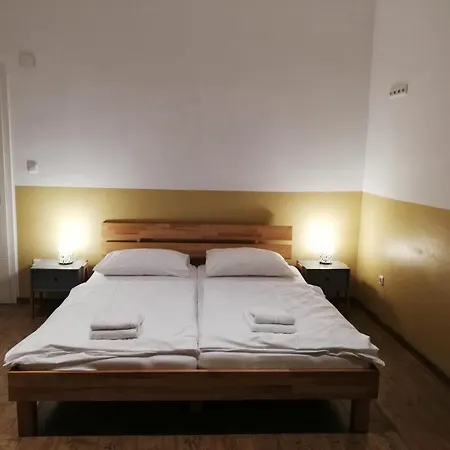 Angel's Place בית הארחה 2*