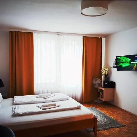 Vienna Studios * Vienna