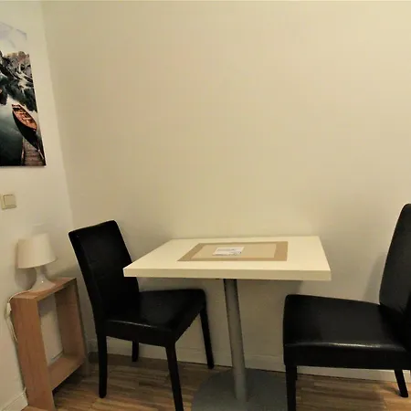 Small Studio Close To Center Apartment Vienna