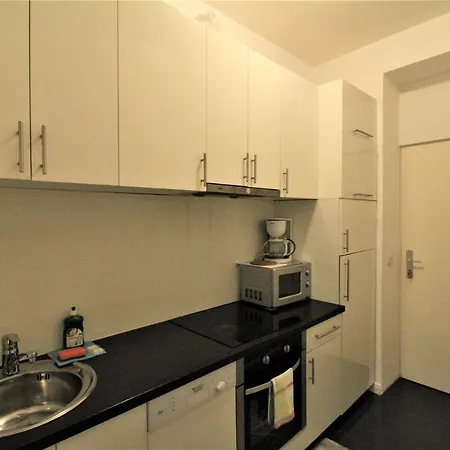 Small Studio Close To Center Apartment *