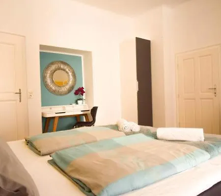 Top Michaelerplatz Apartment