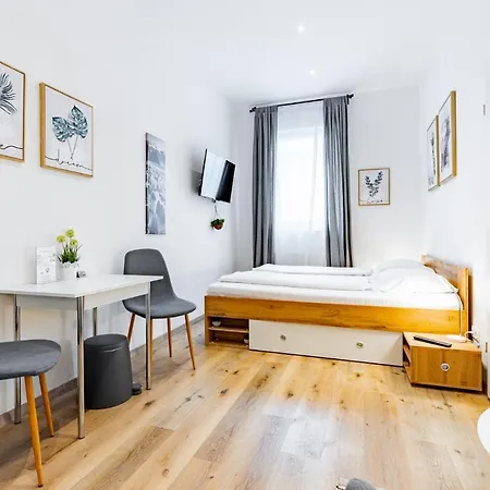 Budget West With Shared Kitchen Apartment Vienna