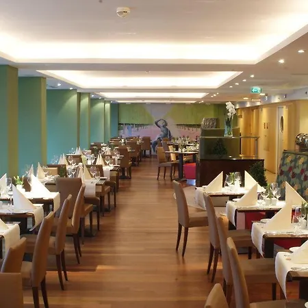 Courtyard By Marriott Schoenbrunn Hotell Wien