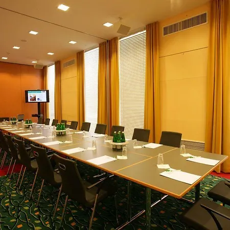 Hotell Courtyard By Marriott Schoenbrunn