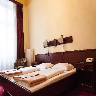 Fuerstenhof Hotel 3*
