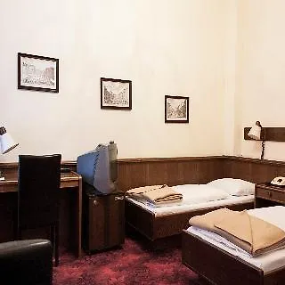Fuerstenhof Hotel 3*