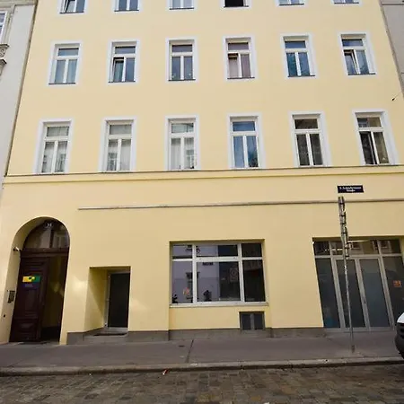 Premium Naschmarkt *