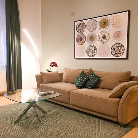 Apartment Amazing Altes Akh