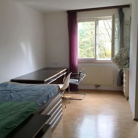 Frühstückspension In Maisonette With Garden, Parking Place