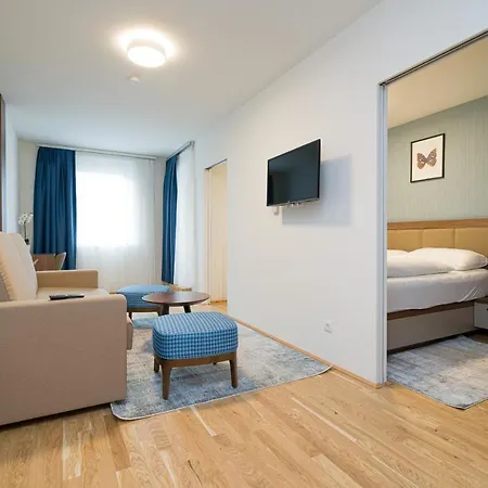 Apartahotel Myapartments 5*