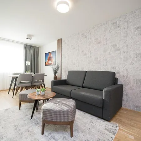 Apartahotel Myapartments 5*