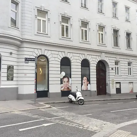 Midtown Vienna