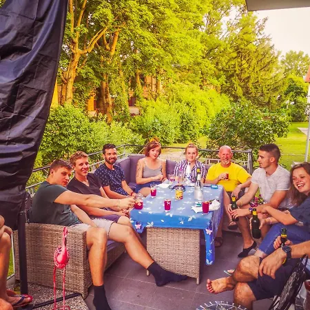 Prime Rooms Vienna - Private Villa With Garden, Sauna & Partyroom