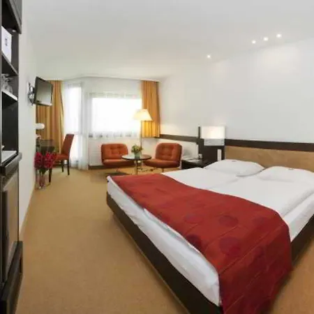 Hotel Mercure Raphael 4*
