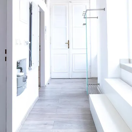 New & Marzstrasse With Own Exit To The Inner Garden Apartment *