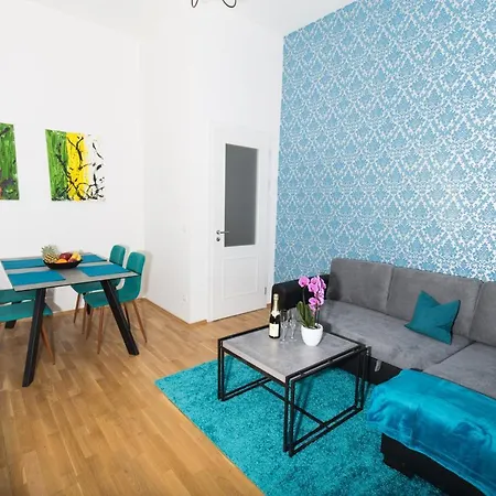 Rosenstein By Family & Apartment