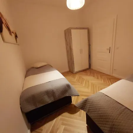 Angelika Apartment
