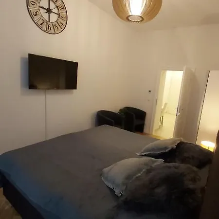 Angelika Apartment