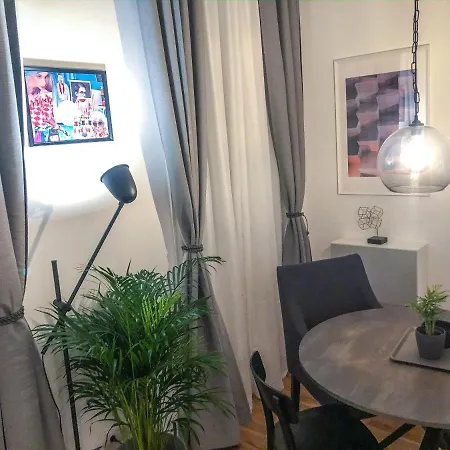 Boutique Kingfisher - Viennas Trendiest Neighbourhood Apartment