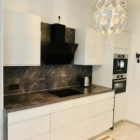 75m² At Belvedere Palace Apartment Vienna