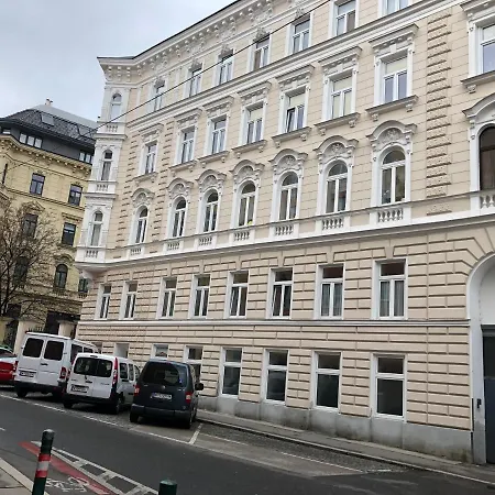 Bonbon Apartment *