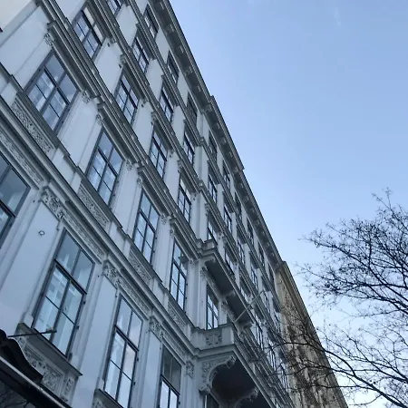 Vca Palais Brambilla Apartment *