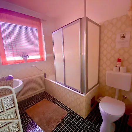 Prime Rooms Vienna - Private Villa With Garden, Sauna & Partyroom Vienna