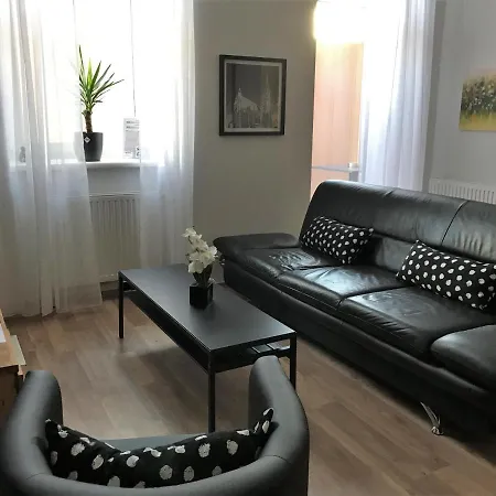 Near Yppenplatz & Brunnenmarkt Apartamento Viena