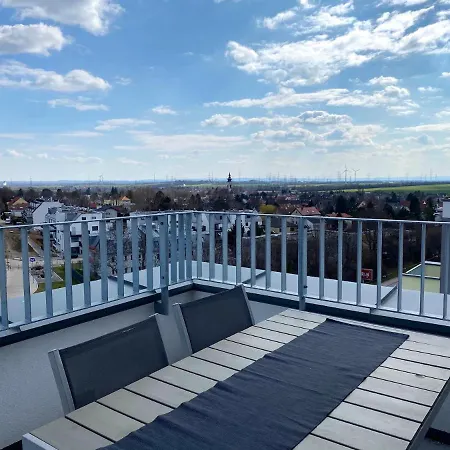 Apartment Sonnenwohnen Penthouse Direkt Bei U-bahn Und Therme Mit Anbindung Ins Zentrum Vienna