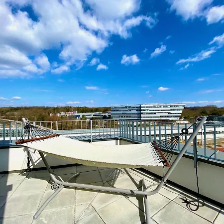 Sonnenwohnen Penthouse Direkt Bei U-bahn Und Therme Mit Anbindung Ins Zentrum * Vienna