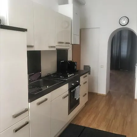 Near Yppenplatz & Brunnenmarkt Apartamento Viena