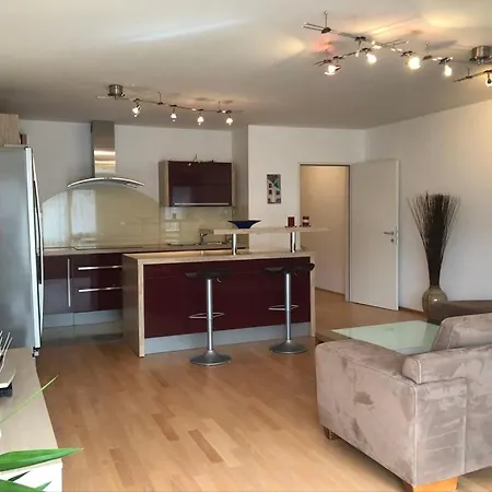 Apartment Bright With A Free Parking Garage @ Wienerberg *