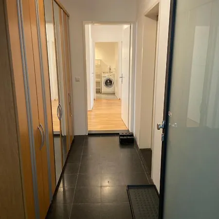 Bright With A Free Parking Garage @ Wienerberg Apartment Vienna