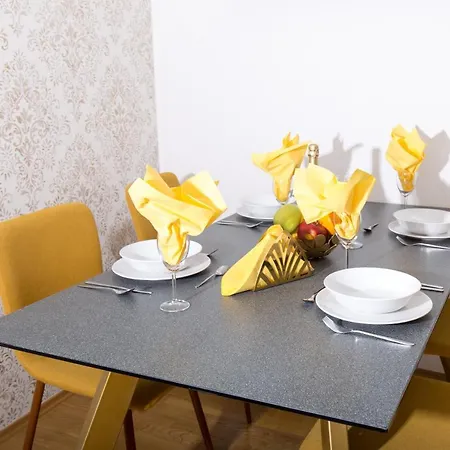 Rosenstein By Family & Vienna