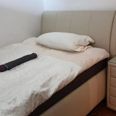 Brigittenauer Apartment