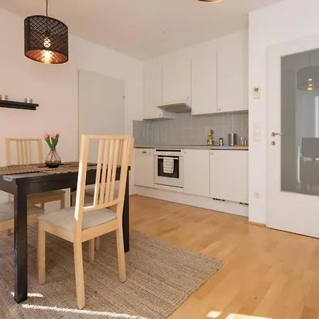 Bright In Hip & High Quality Neighborhood Apartament Viena